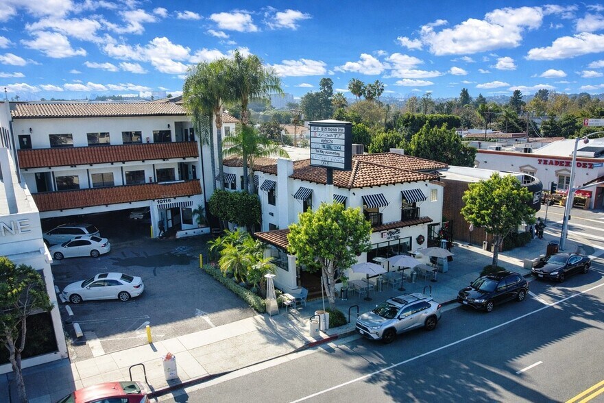 More Photos Of 10116-10120 Riverside Dr, Toluca Lake Office For Sale