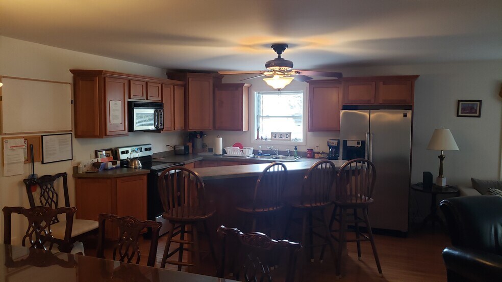 More Photos Of 420 Broadway, West Cape May Apartments For Sale