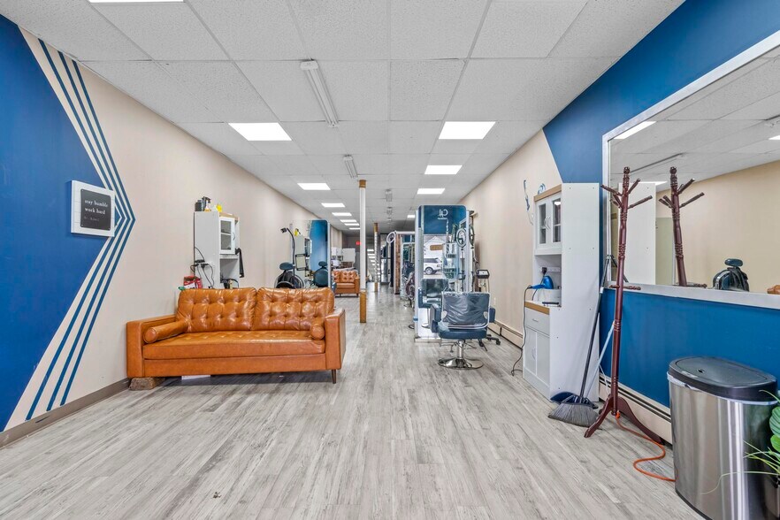 More Photos Of 841-869 Jones Hill Rd, West Haven Storefront For Lease