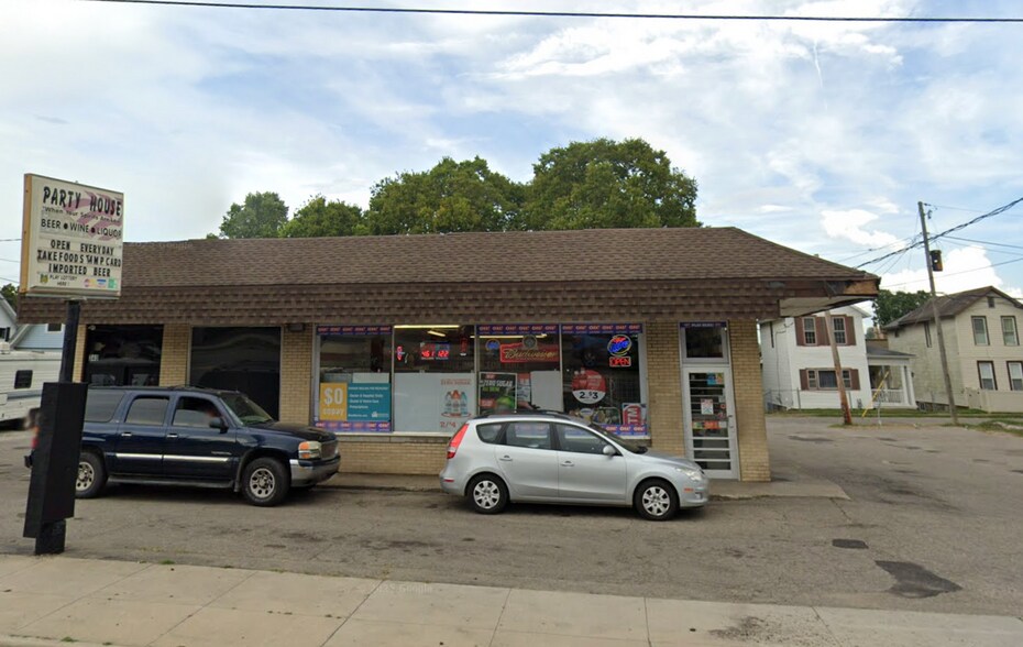 Primary Photo Of 338 Mount Vernon Rd, Newark Storefront For Sale