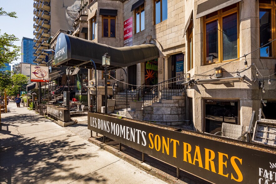 More Photos Of 1454-1462 Rue Crescent, Montréal General Retail For Sale