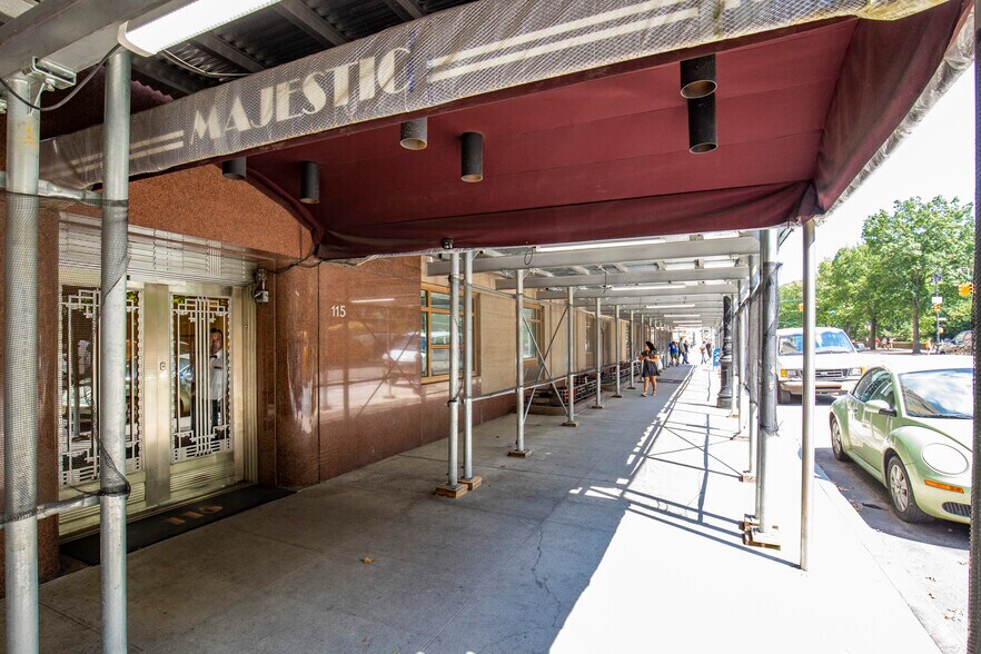 More Photos Of 115 Central Park W, New York Apartments For Lease