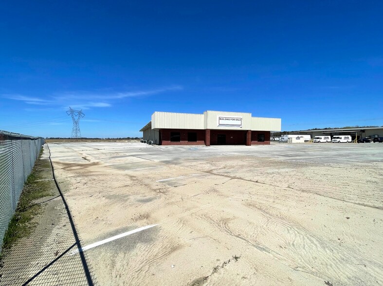 More Photos Of 5296 Highway 1 S, Jonesboro Office For Sale