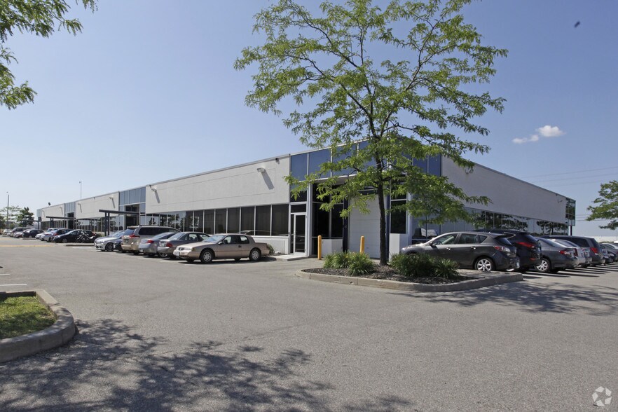 More Photos Of 55 Superior Blvd, Mississauga Office For Lease