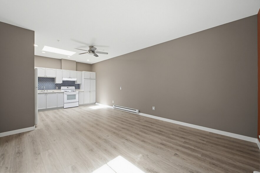 More Photos Of 5678 199th St, Langley Warehouse For Sale