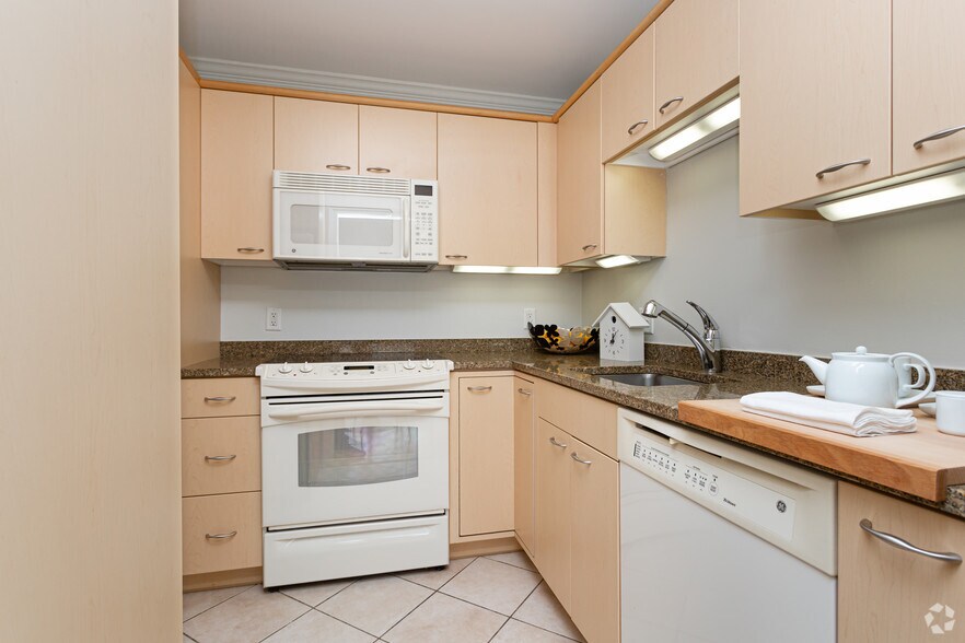 More Photos Of 221 Massachusetts Ave, Boston Apartments For Lease