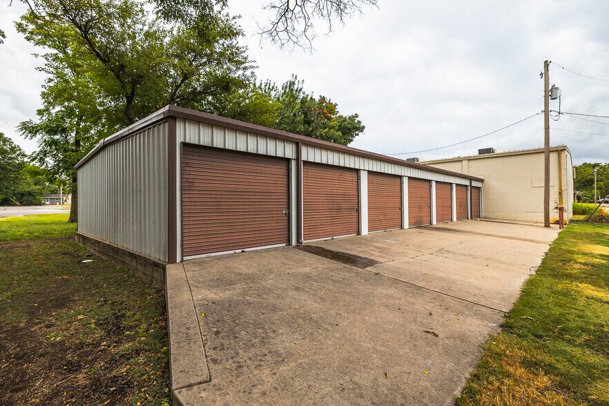 More Photos Of 226 E Ross St, Clearwater Freestanding For Sale