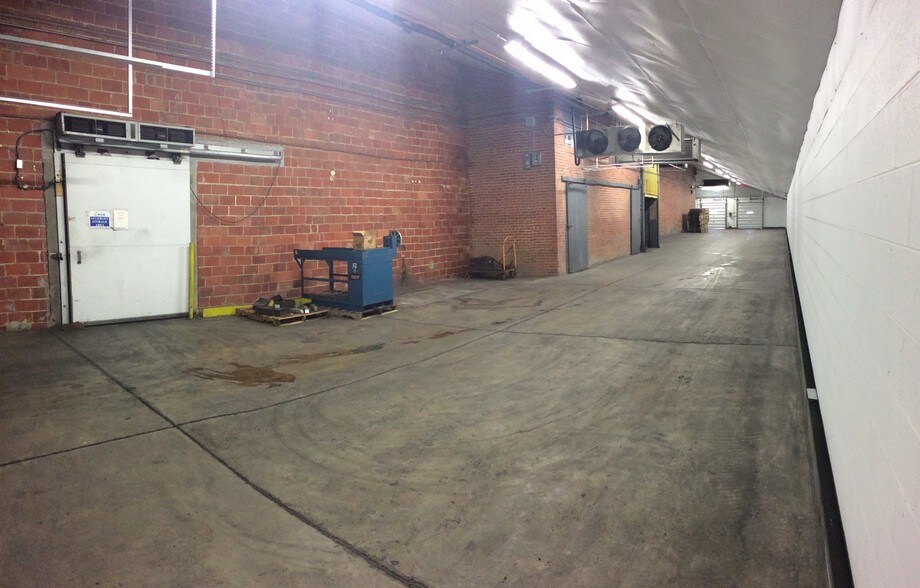 More Photos Of 605-625 N Loudoun St, Winchester Refrigeration Cold Storage For Lease