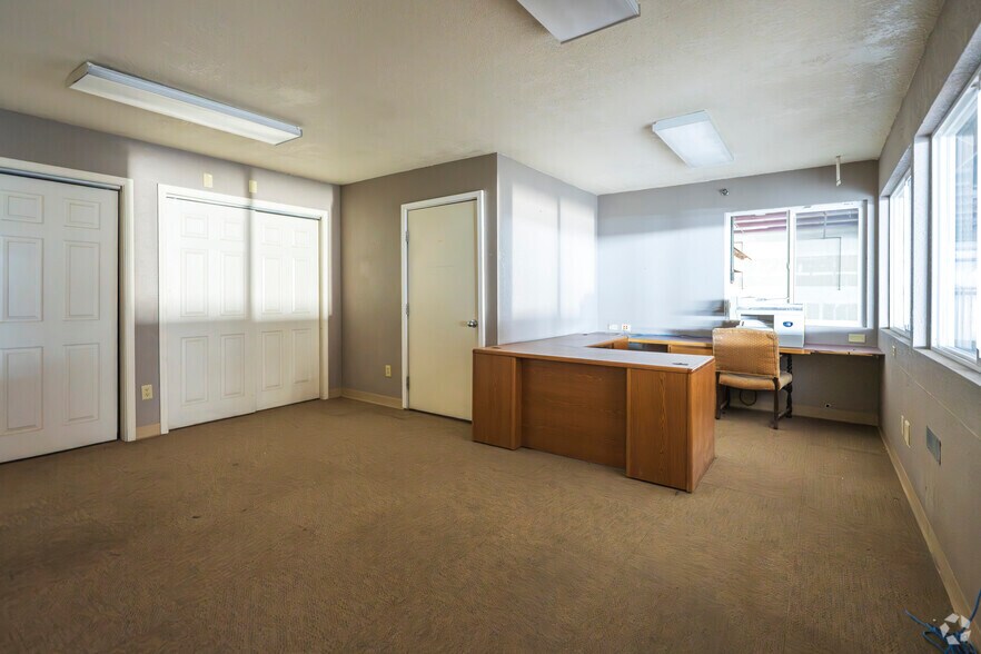 More Photos Of 4174 US 64, Kirtland Distribution For Sale