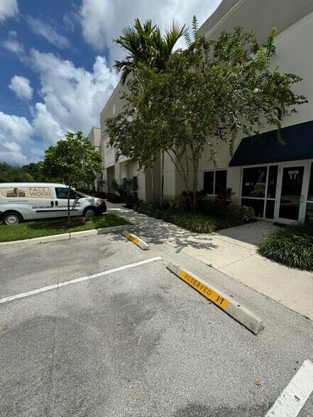 More Photos Of 2450 W Sample Rd, Pompano Beach Showroom For Lease