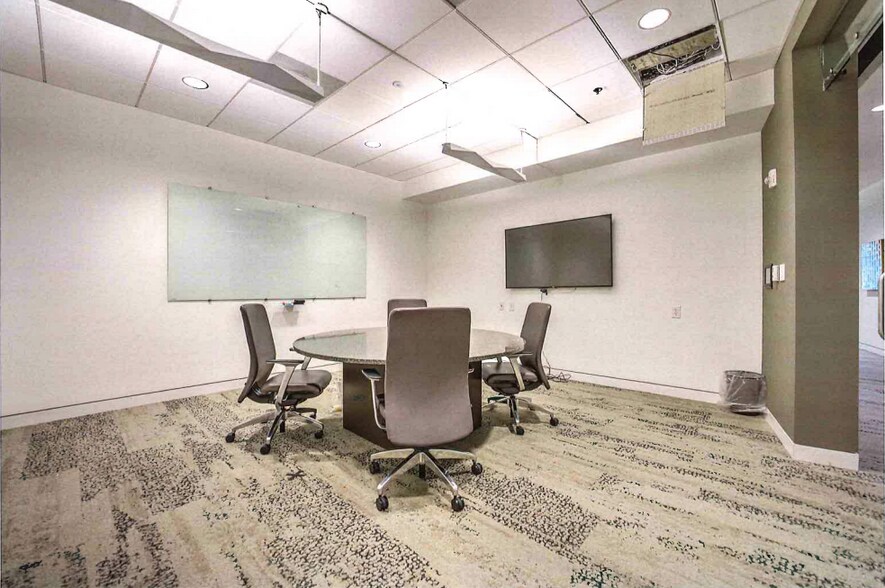More Photos Of 1 Haywood St, Asheville Office For Lease
