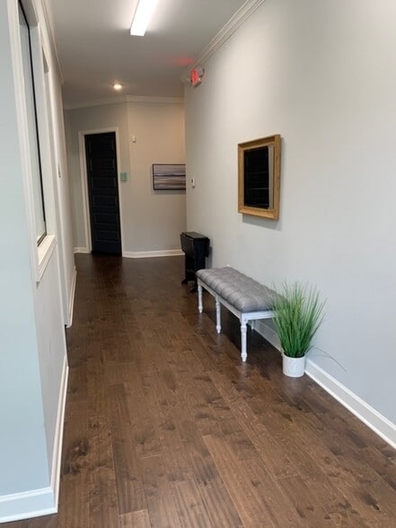 More Photos Of 200 Grand Steeple Dr, Collierville Office For Lease