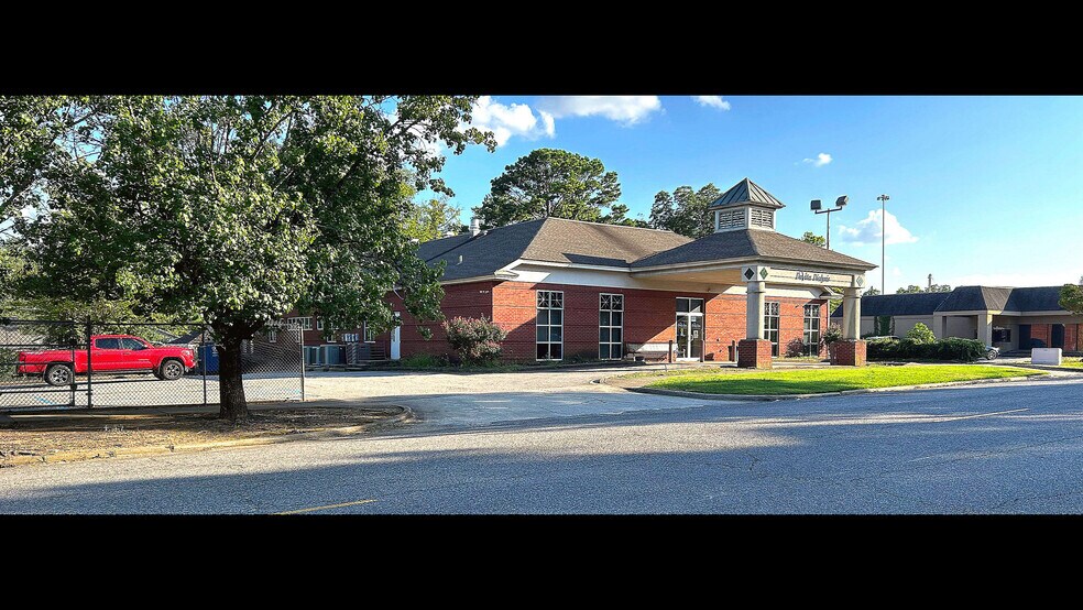 More Photos Of 1929 32nd Ave N, Birmingham Medical For Sale