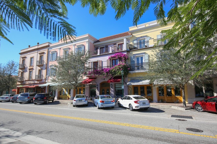 More Photos Of 1542 4th St, Sarasota Storefront Retail Office For Sale