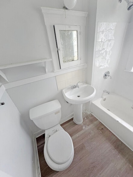More Photos Of 1156 Carl Ave, Cleveland Apartments For Sale