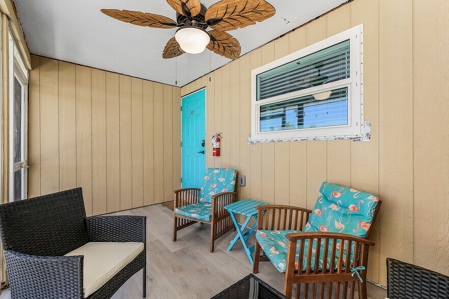 More Photos Of 610 Donax St, Sanibel Apartments For Sale