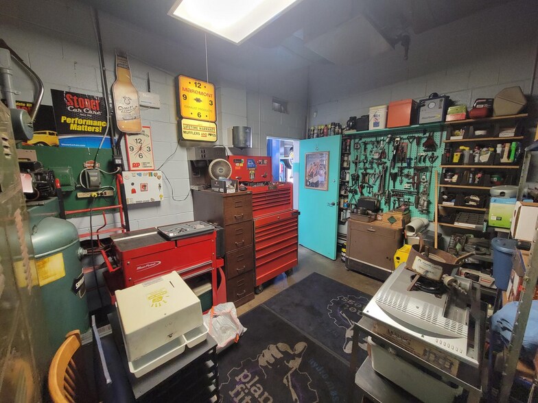 More Photos Of 744 Springfield St, Dayton Auto Repair For Sale