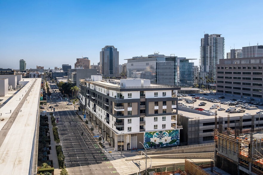 More Photos Of 500 W Broadway, Long Beach Apartments For Lease