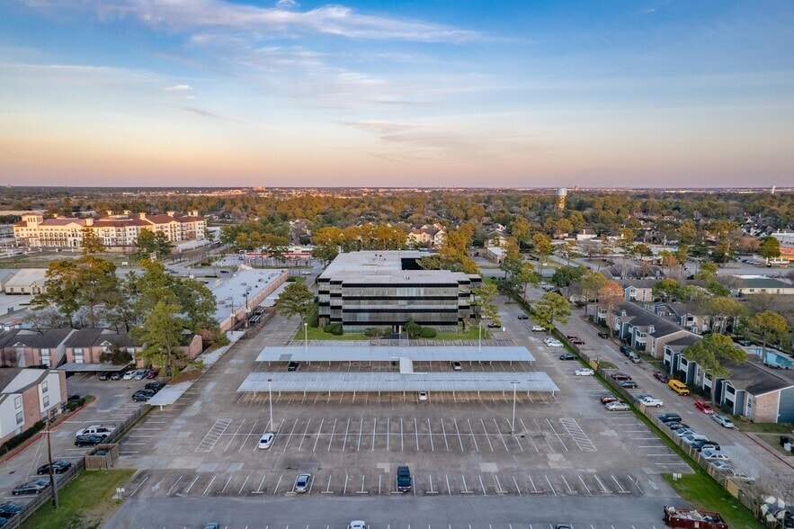 More Photos Of 12777 Jones Rd, Houston Office For Sale