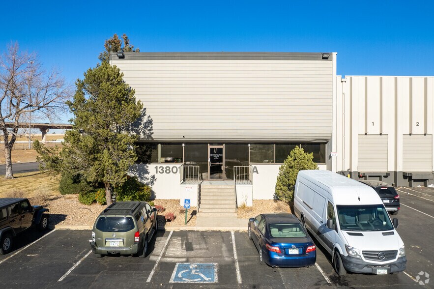 More Photos Of 13801 E 33rd Pl, Aurora Warehouse For Lease