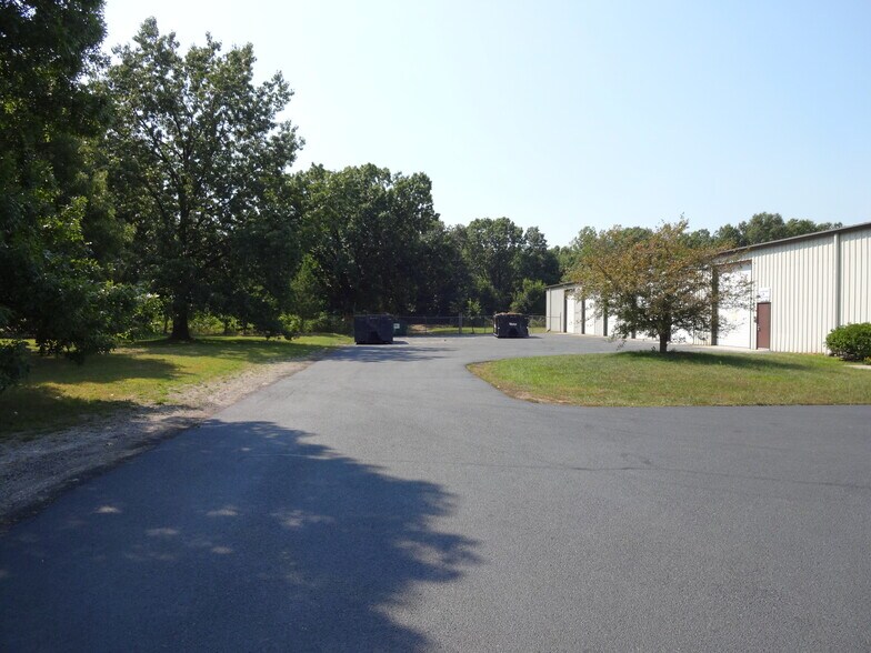 More Photos Of 1835 Leer Dr, Elkhart Industrial For Lease