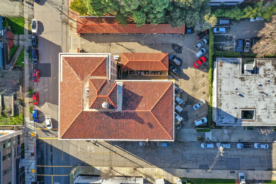 More Photos Of 400 29th St, Oakland Medical For Lease