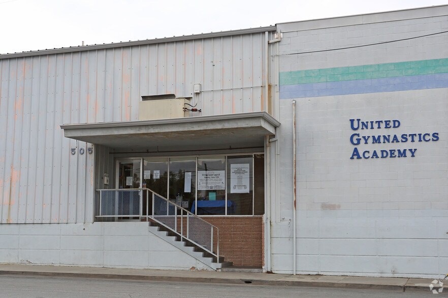 More Photos Of 505 W 6th St, Hanford Warehouse For Sale