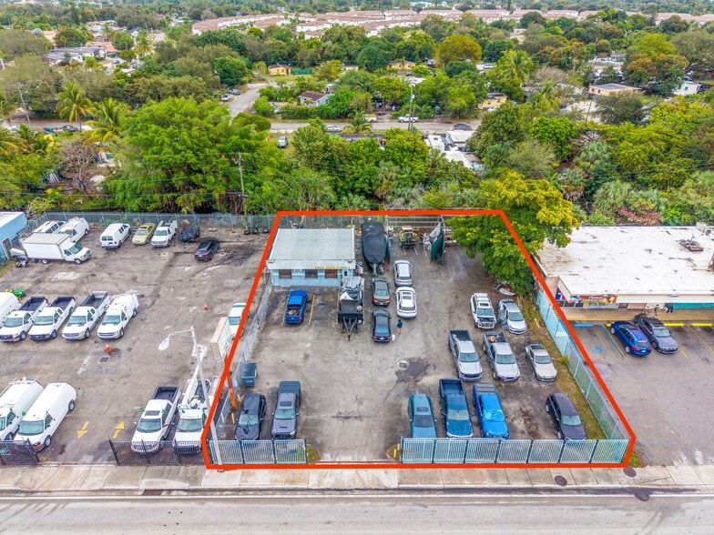 More Photos Of 12931 NW 27th Ave, Miami Auto Dealership For Lease