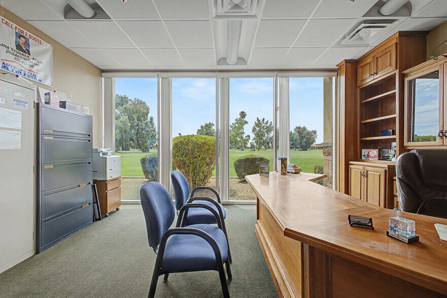 More Photos Of 565 W Chandler Blvd, Chandler Office For Lease
