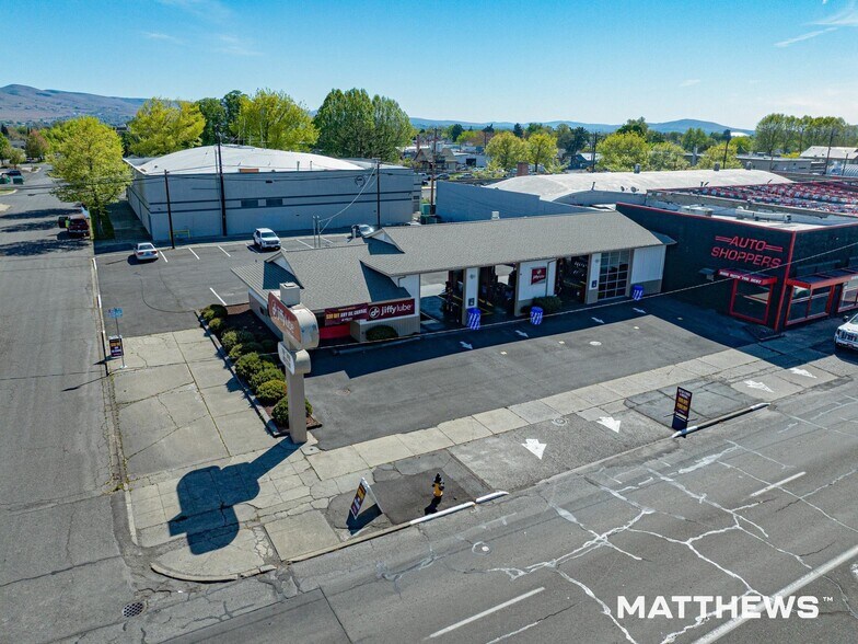 Primary Photo Of 301 S 1st St, Yakima Auto Repair For Sale