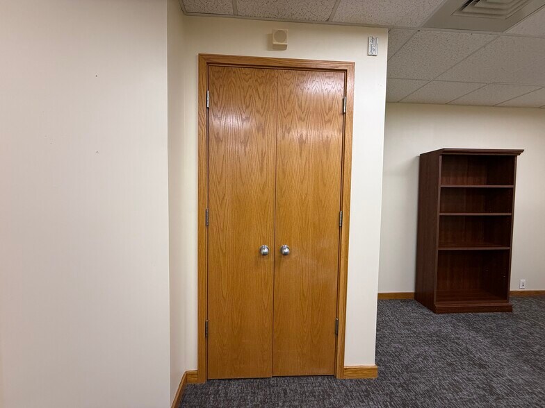 More Photos Of 33 Bartlett St, Lowell Medical For Lease