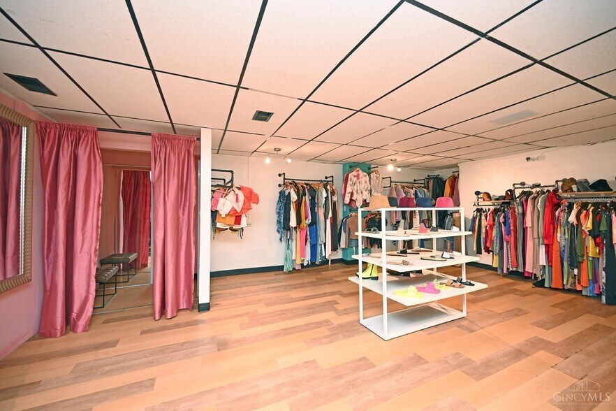 More Photos Of 3896 Reading Rd, Cincinnati Apartments For Sale