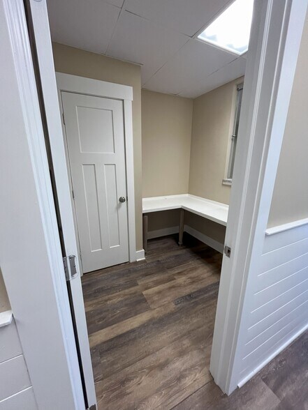 More Photos Of 5182 Blazer Pky, Dublin Office For Sale