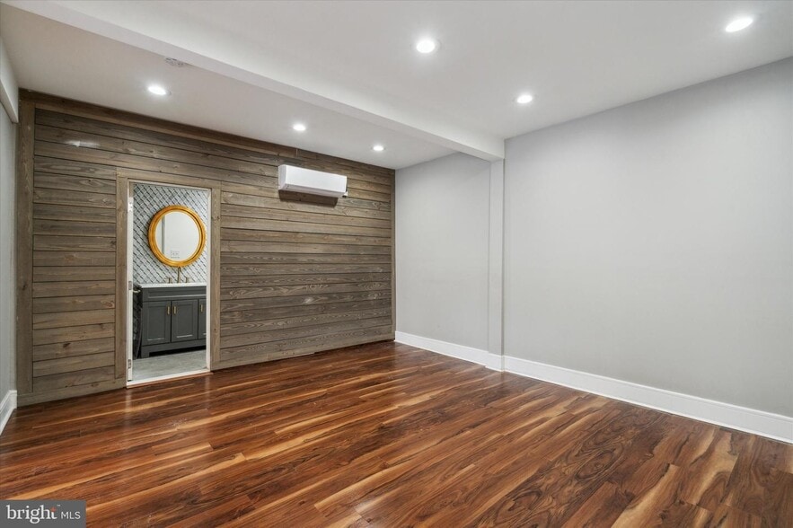 More Photos Of 229 S Easton Rd, Glenside Storefront Retail Residential For Sale