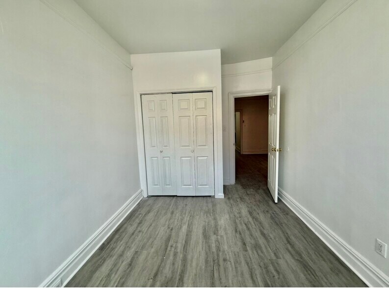 More Photos Of 872 Broadway, Bayonne Office For Sale