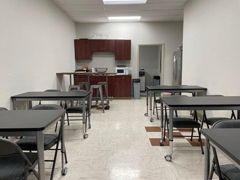 More Photos Of 6872 McCutcheon Rd, Chattanooga Storefront For Sale