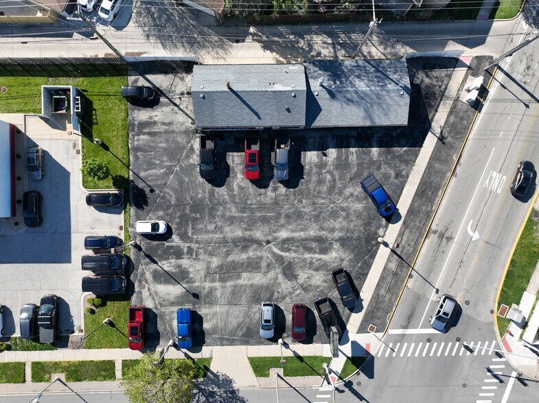 More Photos Of 6550 Ogden Ave, Berwyn Auto Dealership For Sale