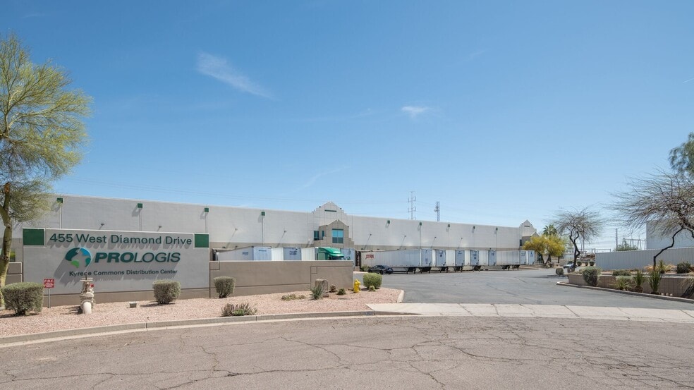 More Photos Of 455 W Diamond Dr, Tempe Distribution For Lease