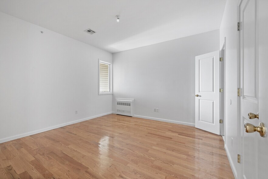 More Photos Of 342 Blauvelt Rd, Monsey Apartments For Sale