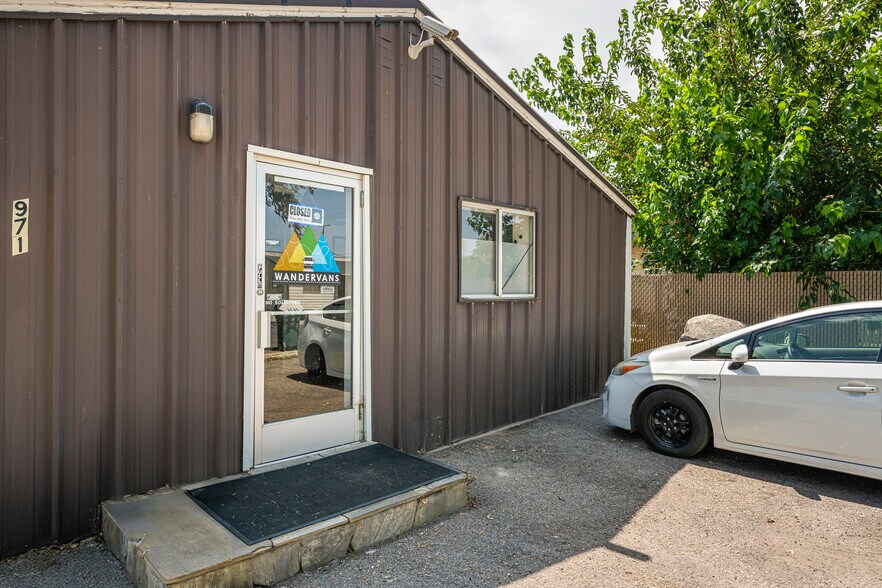 More Photos Of 971 Margaret Ave, Salt Lake City Service For Sale