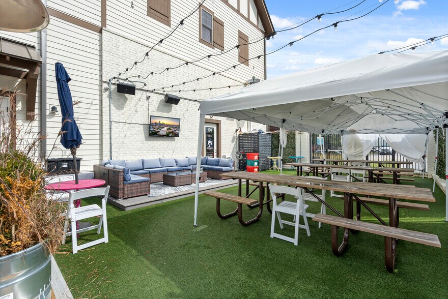 More Photos Of 158 Front St, Franklin Apartments For Sale