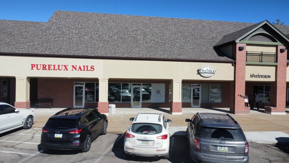 More Photos Of 1903 Ep True Pkwy, West Des Moines General Retail For Lease