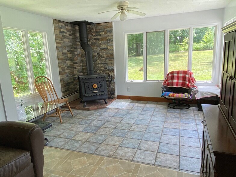 More Photos Of 2275 Duanesburg Rd, Duanesburg Veterinarian Kennel For Sale