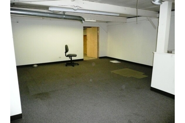 More Photos Of 331 Elliot St, West Chicago Warehouse For Sale