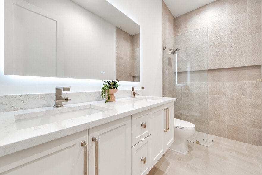 More Photos Of 3233 64th St SW, Naples Apartments For Sale