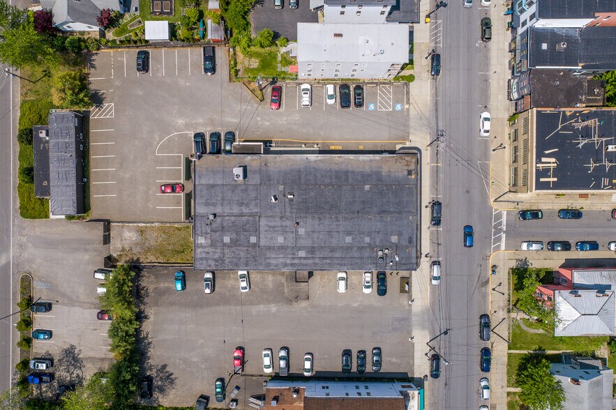 More Photos Of 747 Warren St, Hudson Medical For Sale