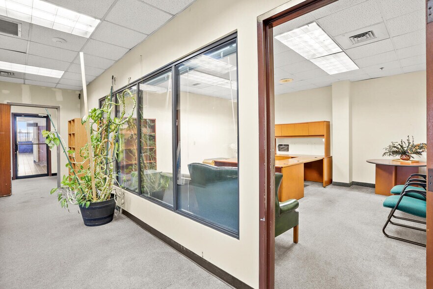 More Photos Of 1 Boston Post Rd, Milford Auto Dealership For Sale