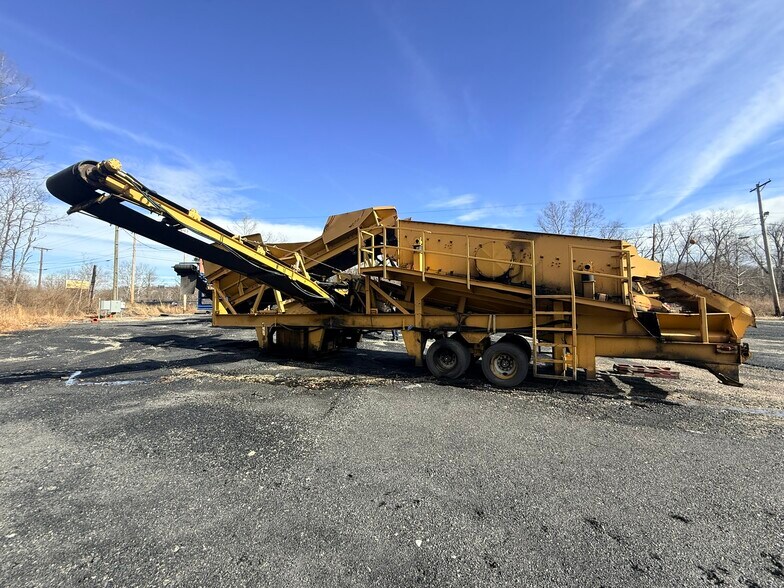 More Photos Of 13125 Old US Route 23, Catlettsburg Industrial For Sale