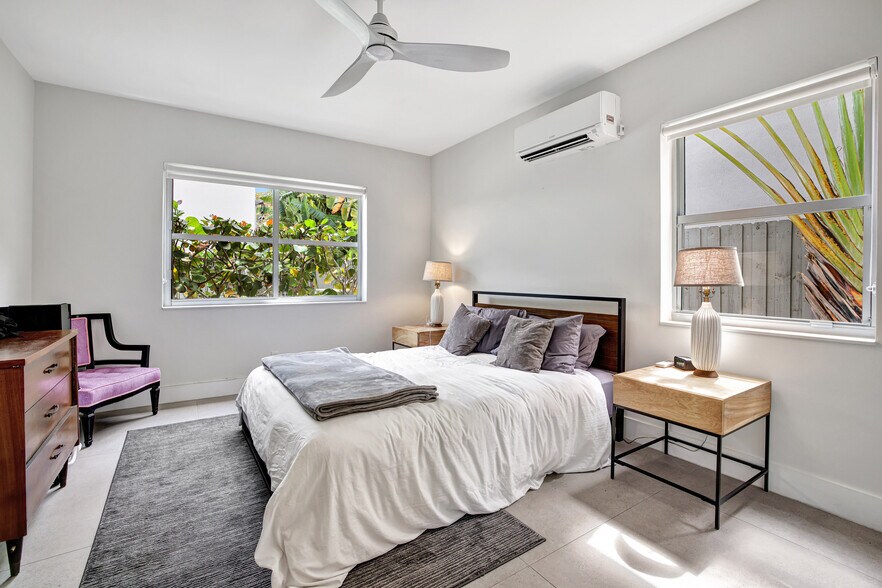 More Photos Of 625 NE 13th Ave, Fort Lauderdale Multifamily For Sale