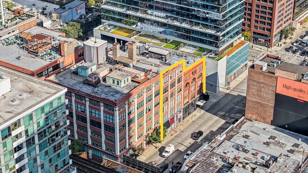 More Photos Of 222 W Ontario St, Chicago Loft Creative Space For Sale